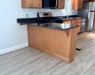 1616 N Main Street - Photo Thumbnail 9