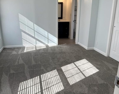 1616 N Main Street - Photo Thumbnail 12
