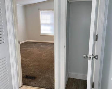 1616 N Main Street - Photo Thumbnail 20