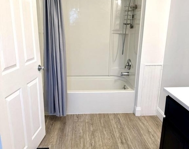 1616 N Main Street - Photo Thumbnail 16