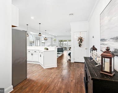 536 W Montgomery Avenue - Photo Thumbnail 14