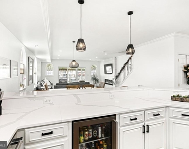 536 W Montgomery Avenue - Photo Thumbnail 15
