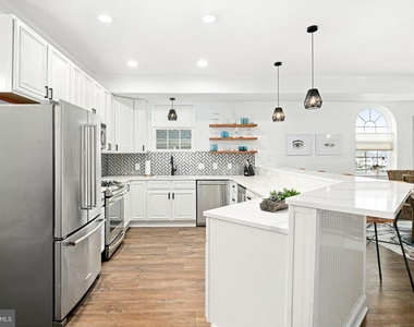 536 W Montgomery Avenue - Photo Thumbnail 11