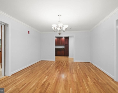 711 Lamberton Drive - Photo Thumbnail 8