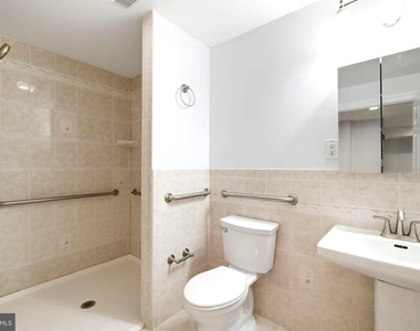 711 Lamberton Drive - Photo Thumbnail 46