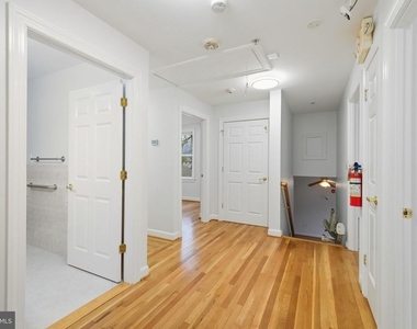 711 Lamberton Drive - Photo Thumbnail 28