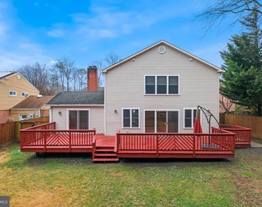 711 Lamberton Drive - Photo Thumbnail 54