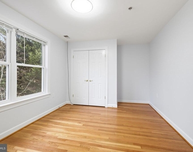 711 Lamberton Drive - Photo Thumbnail 39