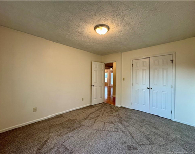 115 Zane Drive - Photo Thumbnail 17