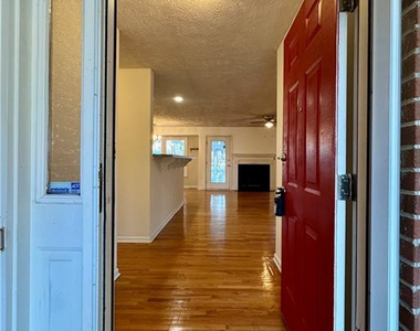 115 Zane Drive - Photo Thumbnail 1