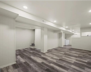 3030 Windsor Avenue - Photo Thumbnail 9