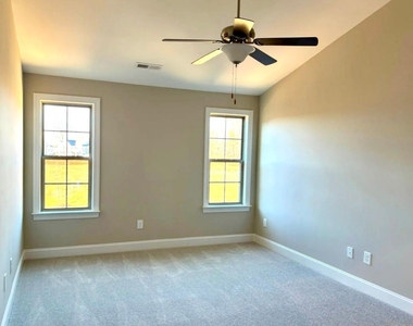 986 Bonanza Lane - Photo Thumbnail 6