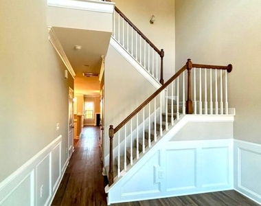 986 Bonanza Lane - Photo Thumbnail 1