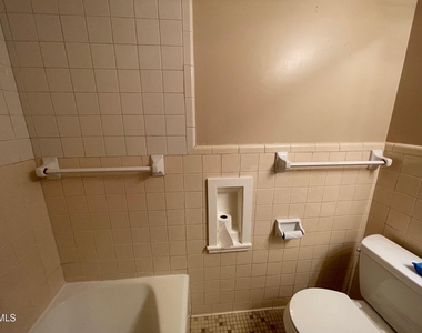 280 Montague Road - Photo Thumbnail 10