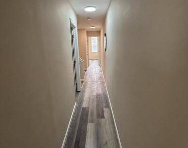 1026 E North Avenue - Photo Thumbnail 6
