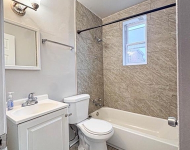 4630 Hillside Road Se - Photo Thumbnail 5