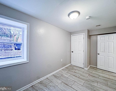 4630 Hillside Road Se - Photo Thumbnail 17