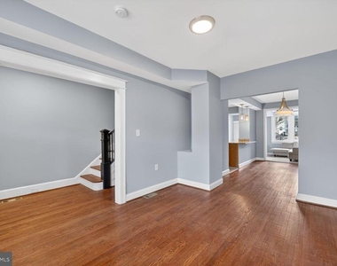 632 Franklin Street Ne - Photo Thumbnail 4