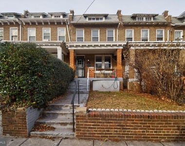 632 Franklin Street Ne - Photo Thumbnail 14