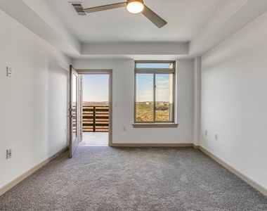 3600 S Lamar Blvd - Photo Thumbnail 11