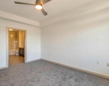 3600 S Lamar Blvd - Photo Thumbnail 18