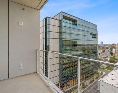 313 W 17th St - Photo Thumbnail 24