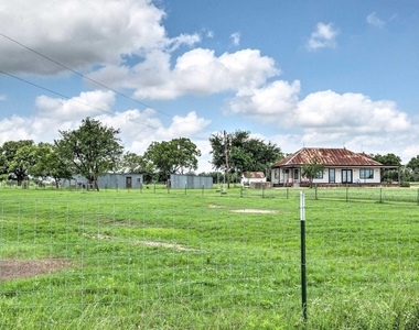 15805 Richards Dr - Photo Thumbnail 29