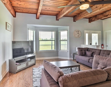 15805 Richards Dr - Photo Thumbnail 7
