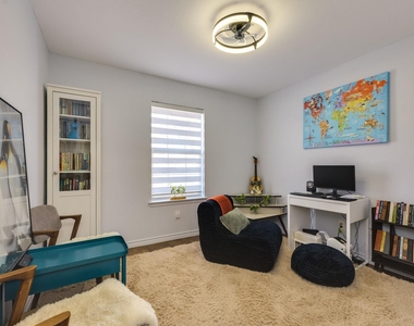 507 Clear Spring Ln - Photo Thumbnail 13