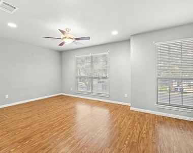 2200 N Shields Dr - Photo Thumbnail 3