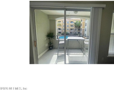 8539 W Gate Prwy - Photo Thumbnail 38