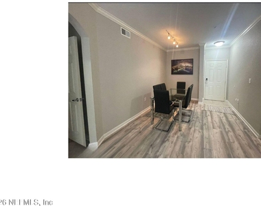 8539 W Gate Prwy - Photo Thumbnail 12