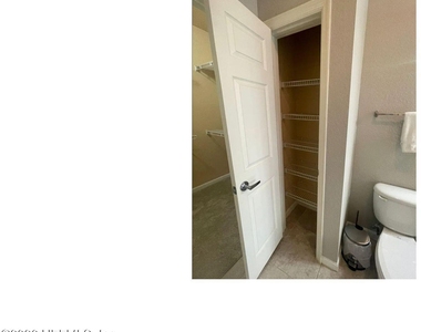 8539 W Gate Prwy - Photo Thumbnail 20