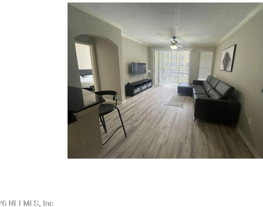 8539 W Gate Prwy - Photo Thumbnail 3