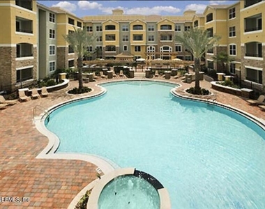 8539 W Gate Prwy - Photo Thumbnail 32