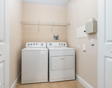 1431 Riverplace Boulevard - Photo Thumbnail 14