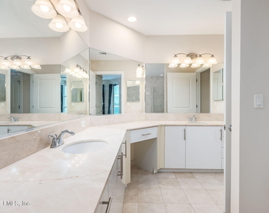 1431 Riverplace Boulevard - Photo Thumbnail 8