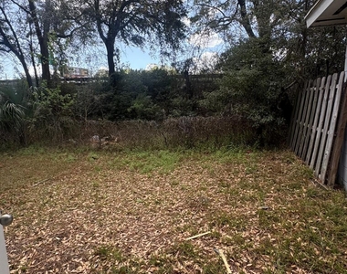 1052 Maynard Street - Photo Thumbnail 6