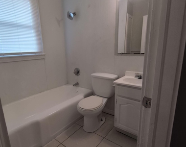 1037 Detroit Street - Photo Thumbnail 6