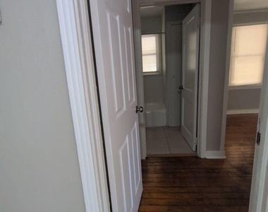 1037 Detroit Street - Photo Thumbnail 3