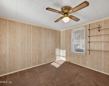 345 E 44th Street - Photo Thumbnail 20