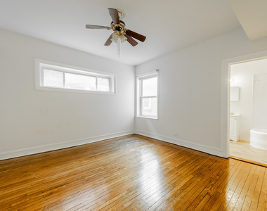 7831 S Kingston Avenue - Photo Thumbnail 5