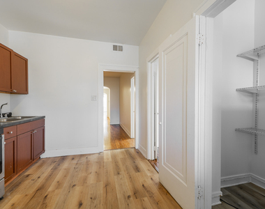 7831 S Kingston Avenue - Photo Thumbnail 14