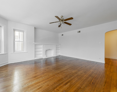 7831 S Kingston Avenue - Photo Thumbnail 2