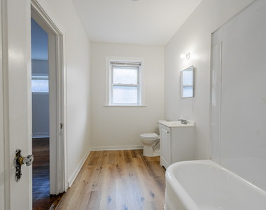 7831 S Kingston Avenue - Photo Thumbnail 9
