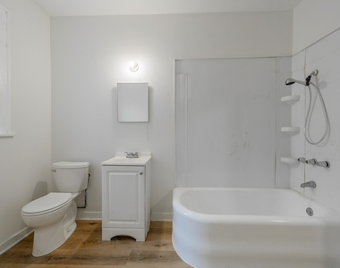 7831 S Kingston Avenue - Photo Thumbnail 8