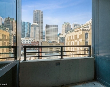 235 W Van Buren Street - Photo Thumbnail 21