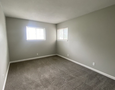 2751 W 72nd Street - Photo Thumbnail 1
