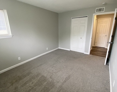 2751 W 72nd Street - Photo Thumbnail 2