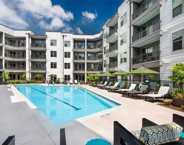 1490 W Ernest Barrett Parkway W - Photo Thumbnail 29